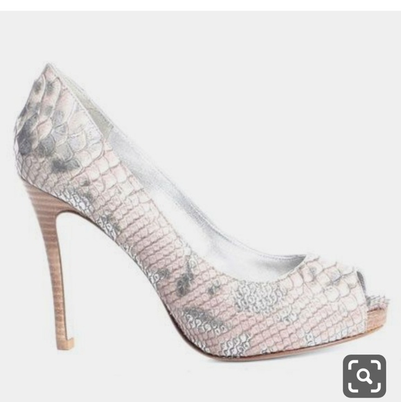 Guess by MARCIANO Metallic LILA Pumps Size 5.5 NIB - Picture 2 of 7